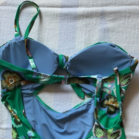 Aerie Tie Bandeau One Piece Swimsuit - Picture 4 of 8